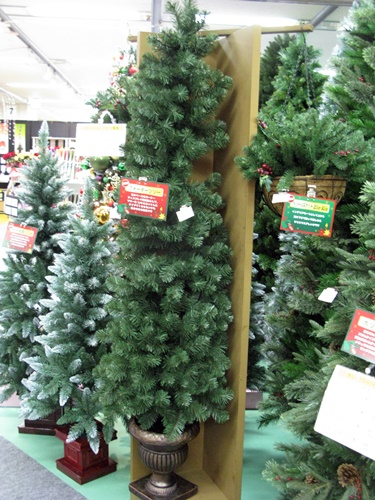 お店のコーナーなど、場所を選ばずディスプレイしやすい4分の1サイズ「クォーターツリー」