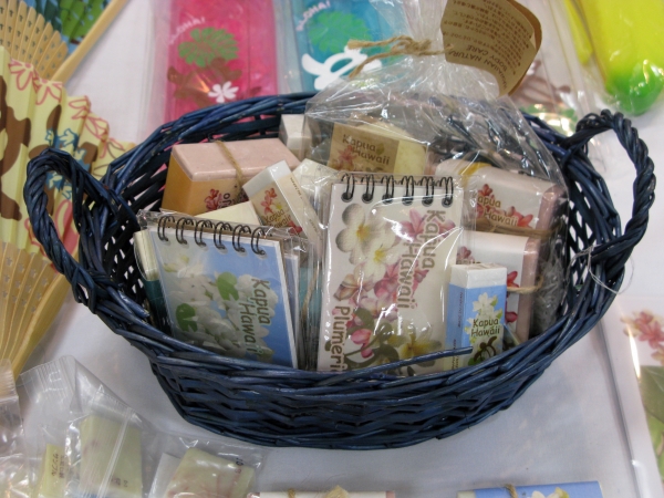 ハンドメイド石鹸・消しゴム・リングメモ。「カプア　ハワイ　シリーズ」東京画鋲製作所