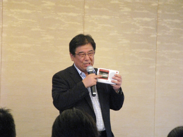 「東日本大震災の際、ラジオの重要性を再認識した。その部分を踏まえ商品開発を行った」と、松浦氏