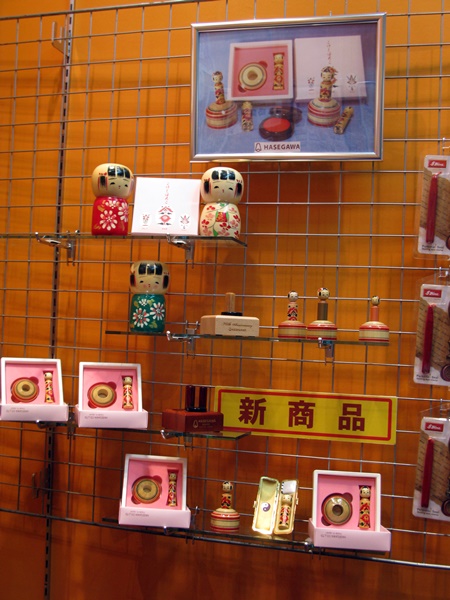 海外観光客からも人気の高い、日本の伝統こけしが、はんこに　「こけしはんこ」 はせがわ