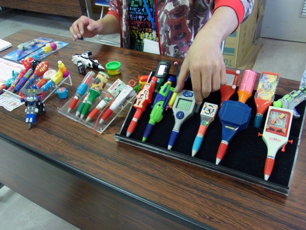 モノポリーまでできる！？「All About American Wacky Pens」　イロブン きだてたく