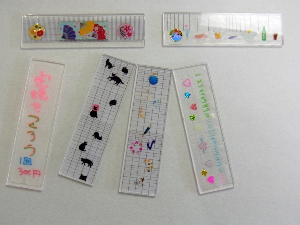 自分の好きな目盛をふったり、シールを貼ったりオリジナルの定規作り　羽鳥喜代志