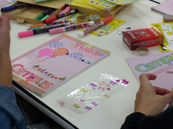 ノートの定番キャンパスノートを、かわいくデコって周りに差をつけちゃおう！！　コクヨ