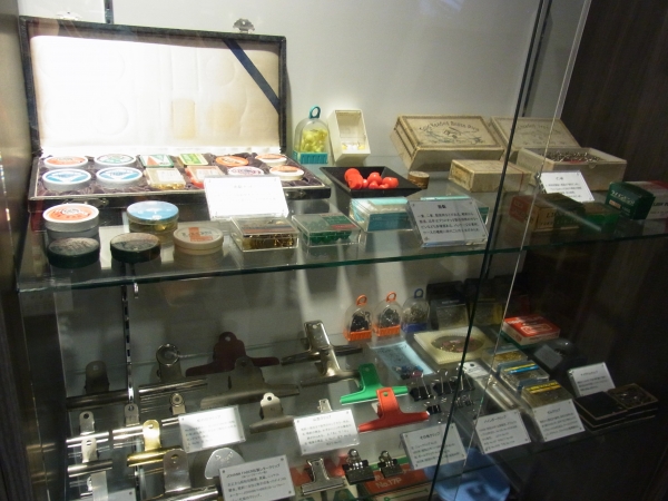 戦前に取引のあったドイツメーカーヨハン・ファーバー社製レタークリップなど