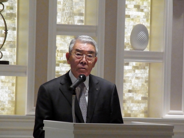 「あらゆるお客様をサポートしイノベーションを加速させるための仕掛けを提案していきます」と、松井社長