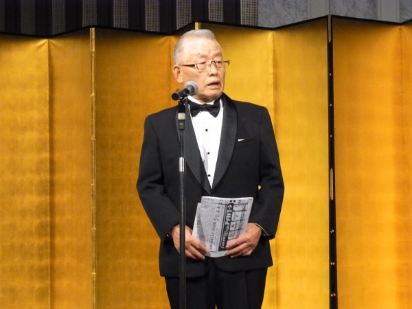 ただ一人、昭和39年の第1回から携わっている長谷川豊会長が歴史を振り返りながら挨拶