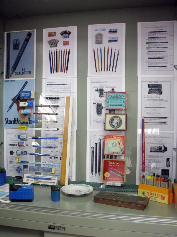 機能的でかっこいい物から鉛筆、クレヨンなど繊細なデザインのステッドラ製品　たいみち