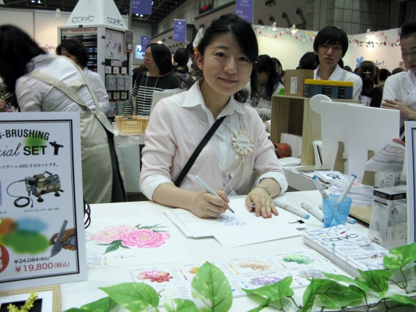 高品質アルコールマーカー「コピック」の使い方を実演。ホビーショー限定セットも販売してます！　G-Too