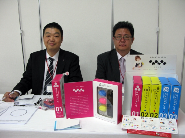 発達心理学から生まれた知育スタンプ『エポンテ』は、「カラースタンプ」「カタチスタンプ」「パズルスタンプ」の3種類　シヤチハタ