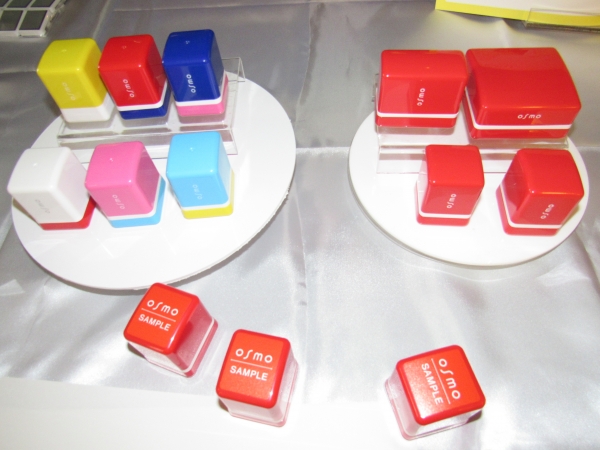 スマートフォンと連携し、画像を取り込んでスタンプにすることもできる