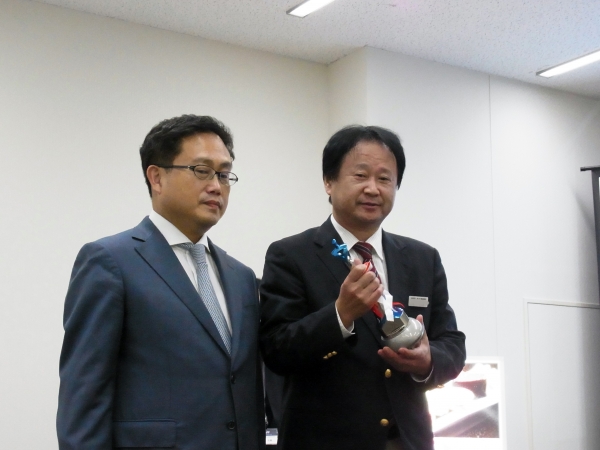 「女性の使いやすさを意識し開発。約100回分使用できる液晶クリーナー『キレイナーレ』　」