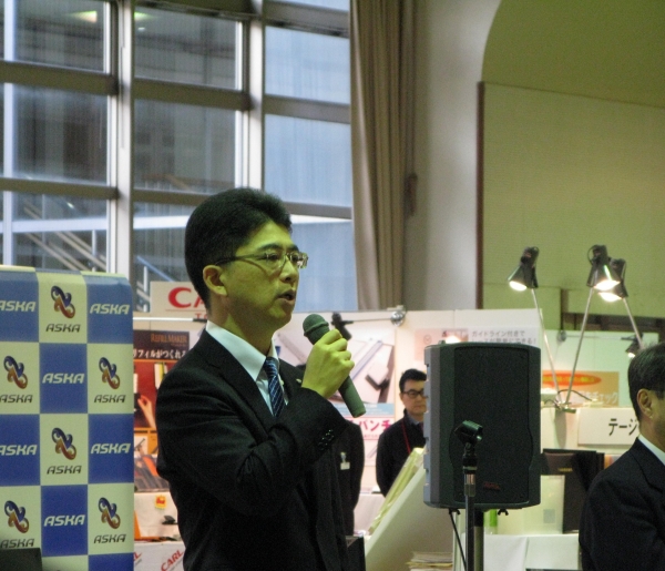 「人と人が会って話す情報にこそ商談の連鎖が生まれる、価値ある商談会にして欲しい」と青山社長