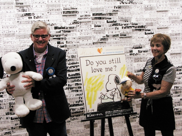 ペイジ・ブラドッグさん（クリエイティブディレクター）、ジーン・シェルツさん  (左から）