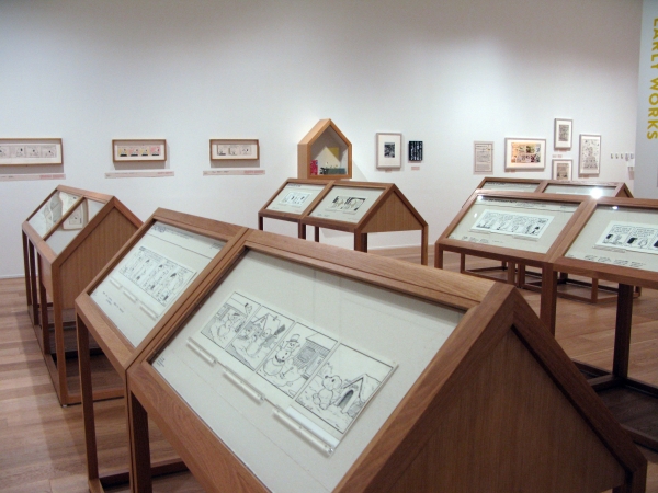 珠玉のピーナッツ作品を展示