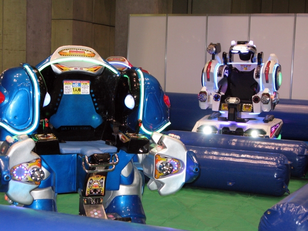 レンタル価格1日12万円。ロボットに乗り込み、思う存分に操縦できる「スペースキング」　コーエィ