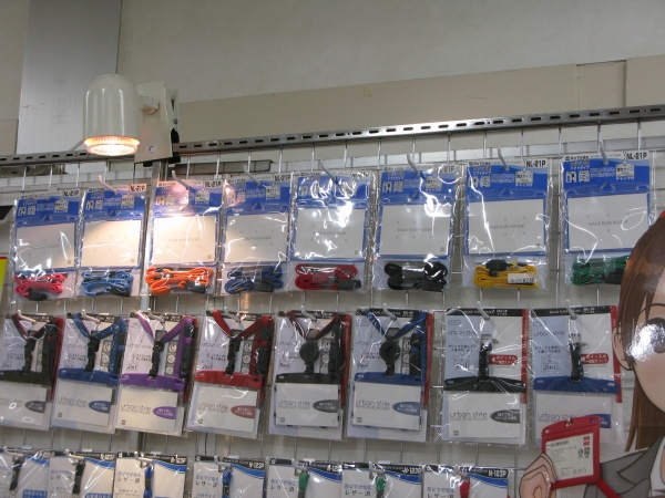 ロングセラーの吊り下げ名札、「学年ごとに色分けしたい」という要望に応え新色追加で8色に　オープン工業