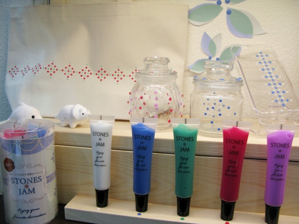 ＤＩＹに最適！描いて乾くとビーズになる不思議なペイント「ストーンズジャム」マーフィー