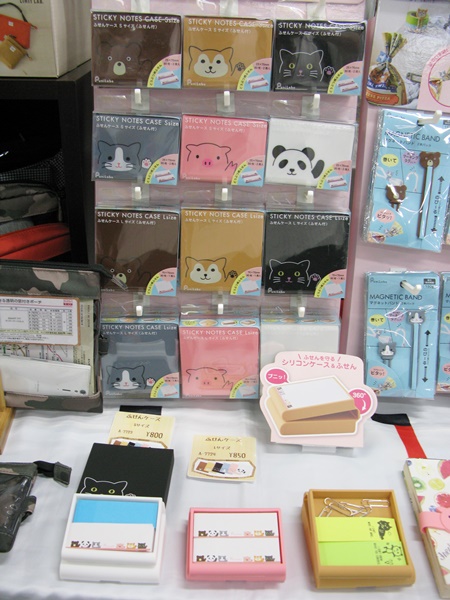 シリコンゴム製のかわいい動物柄！ふせん専用の収納ケース「ふせんケース」ＬＩＨＩＴ ＬＡＢ．