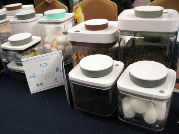 真空保存容器、密閉容器、保存用容器（最新 特許技術,iF レッドドット賞受賞）　ＨＳＩＮ ＨＵＮＧ ＹＩＨ