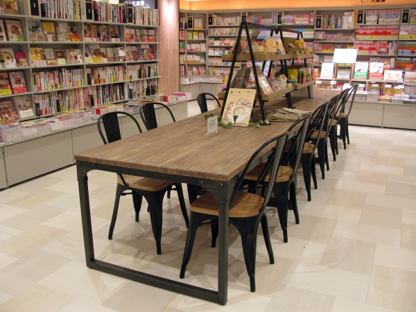 気になる書籍を読めたり、ワークショップを行ったり多彩なスペース