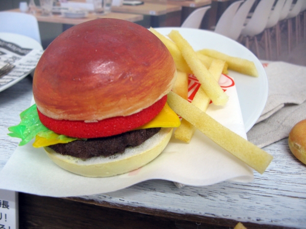 「ふんわりもちもちスクイーズバーガーショップ／カフェ」セットのリッキッドを使えばリアルなチーズやレタスも簡単！