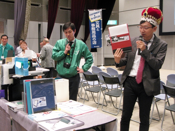 流石！文具王、各ブースの商品をライブでわかりやすく解説