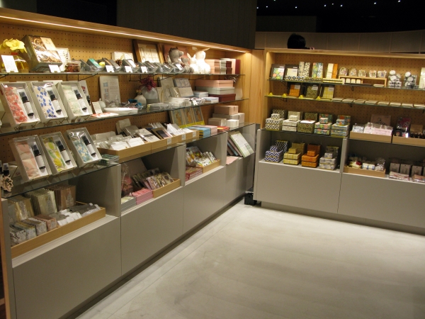 ギフトに最適なアイテムも充実