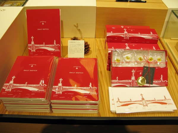 日本橋店ならではの限定アイテム 『DAILY SKETCH　日本橋限定バージョン』『活版ポストカード　日本橋柄』『ラブレターキャンディボックス』