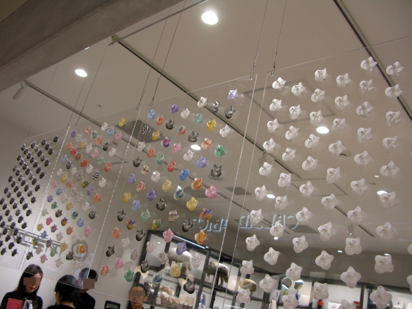 暮らしに「かぜ」を飾るマグネット写真やカードなどを飾ったり、小さなオブジェとしても楽しめます「Kaze guru ma 」KONCENT