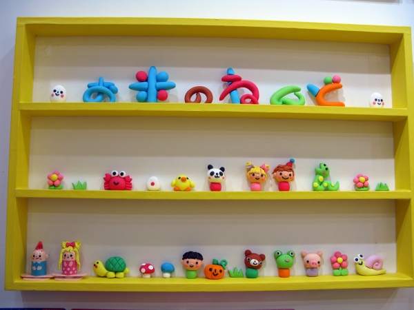 お米でつくった安心素材のねんど。粘土で何回も遊んでいるうちに新しい気づきがでてきます。 銀鳥産業