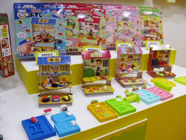 銀鳥産業のお米でつくった安心素材のねんどシリーズは子供も大人も楽しめます