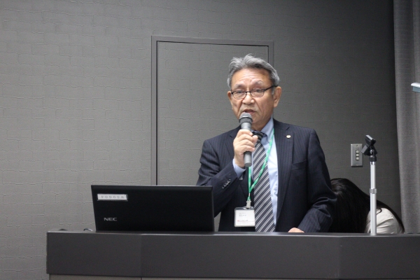 鎌田龍雄取締役常務執行役員は「ライドは、実務に関わるユーザーが快適に座れるオフィスチェアー」と強調。