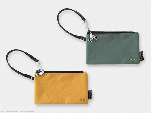 サイクリングをしたり空を飛んだりする「オジサン」に 心が和む『フラットポーチ』