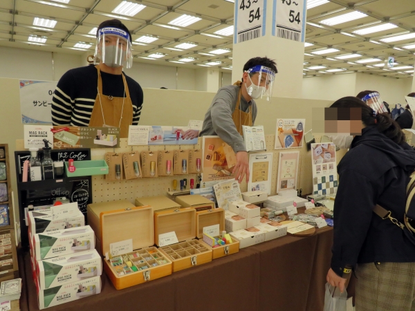 こえをかけずに、いられない文具「#サンカケル」 の アイテムをはじめ、 限定のコラボ商品や収納ケースなど、もりだくさん　サンビー