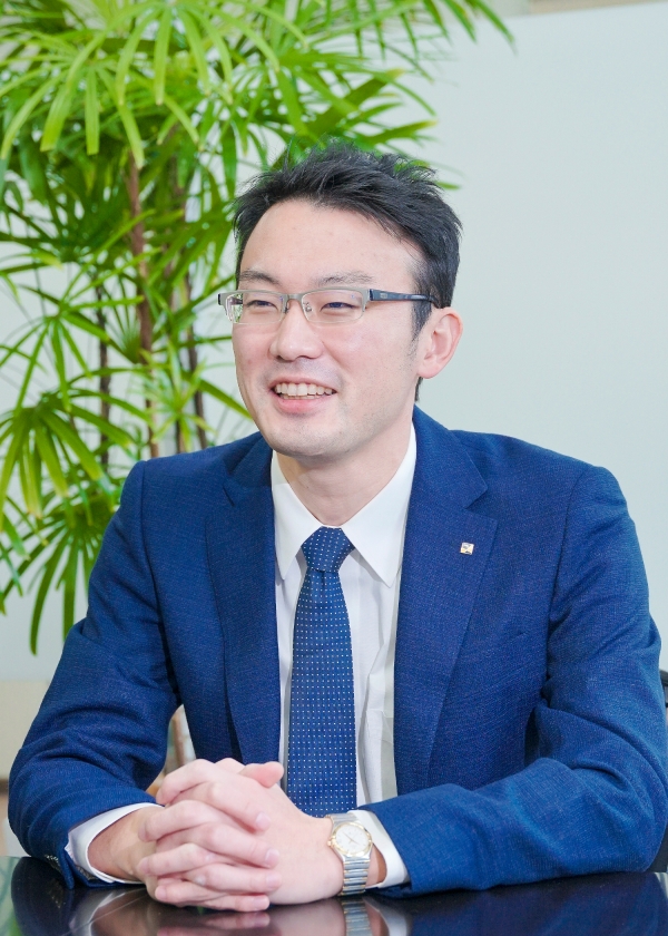 4代目代表取締役社長 井口泰寛氏　