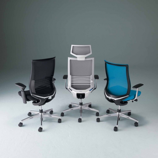  ５．Bezel（ベゼル）前傾から後傾までさまざまな姿勢をサポートする機能と空間親和性の高いシンプルなデザインのオフィスチェアー。座面が背と独立して前傾する独自のメカニズムで、前傾姿勢における腹部・腰部の負担を軽減します。