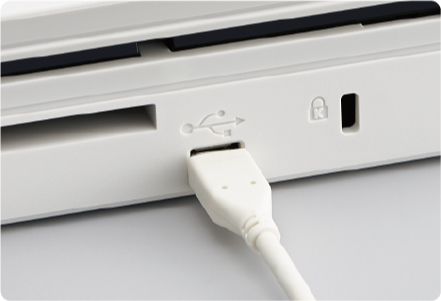充電不要、ACアダプター不要。簡単接続で、持ち運びにも便利