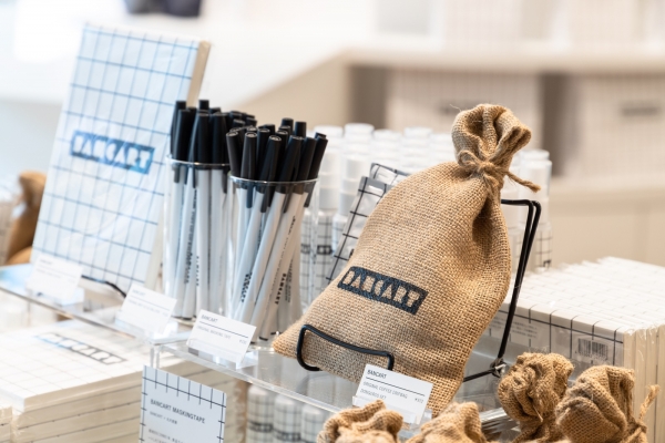 店内撮影：神崎博文