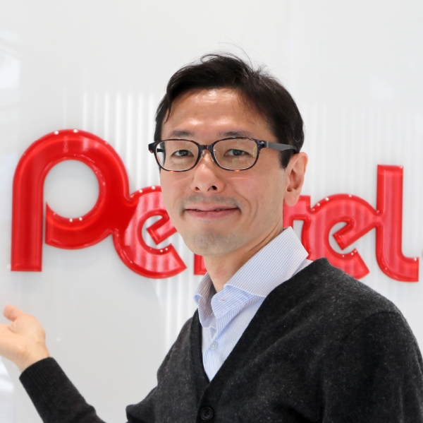 ぺんてる株式会社 製品戦略本部 製品戦略部 デザイングループ 課長 中沢英和
