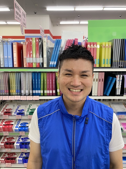 大城書店外商部 大城洋太朗さん
