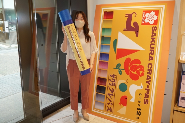 フォトスポットコーナーにはたくさんの女性たちが