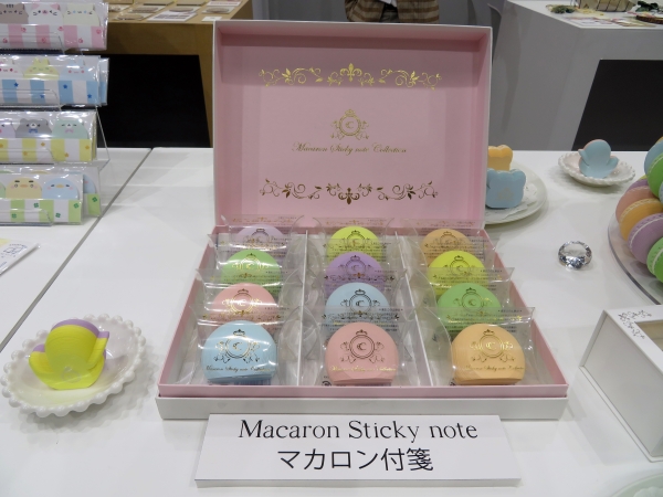 ギフトとしてもカワイイ！「マカロン付箋」CRU-CIAL