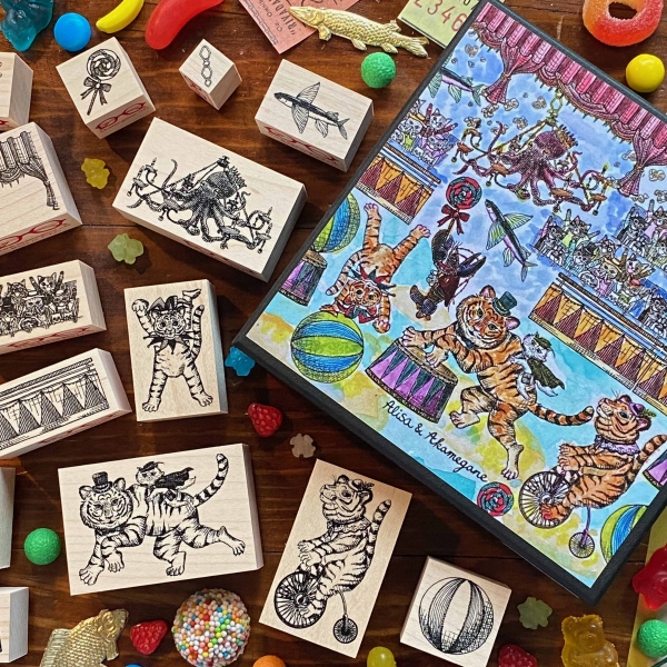 〈ありさ＆あかめがね〉