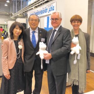 フィンランド大使ペッカ・オルパナ大使夫妻と関西日本・フィンランド協会西川雅夫副会長夫妻