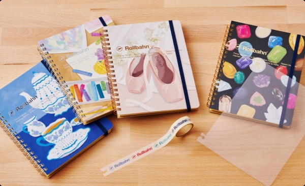 ◆【ネットストアのみ】限定アイテム（一例） 2.デルフォニックス ロルバーン レアリゼ 文具祭りEC限定セット 1,221円