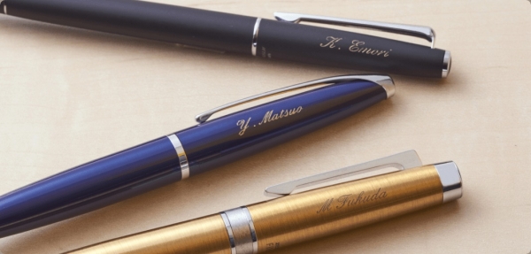 ◆ネットストアでも受け付けます『筆記具名入れサービス』