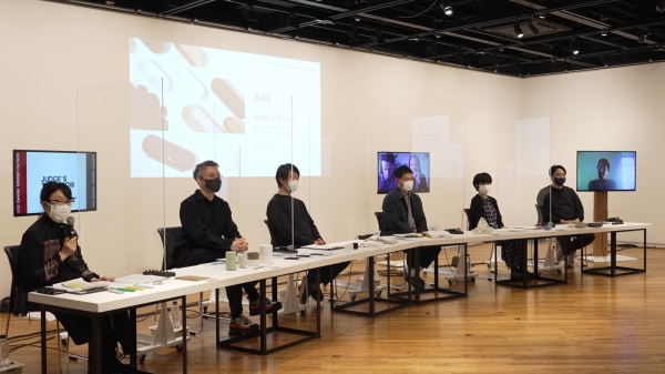 昨年（コクヨデザインアワード2021）のトークショーの様子