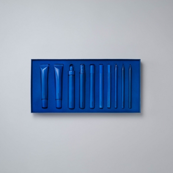 ◎優秀賞 作品名：描画で広がる質感の世界  一般名称：画材セット