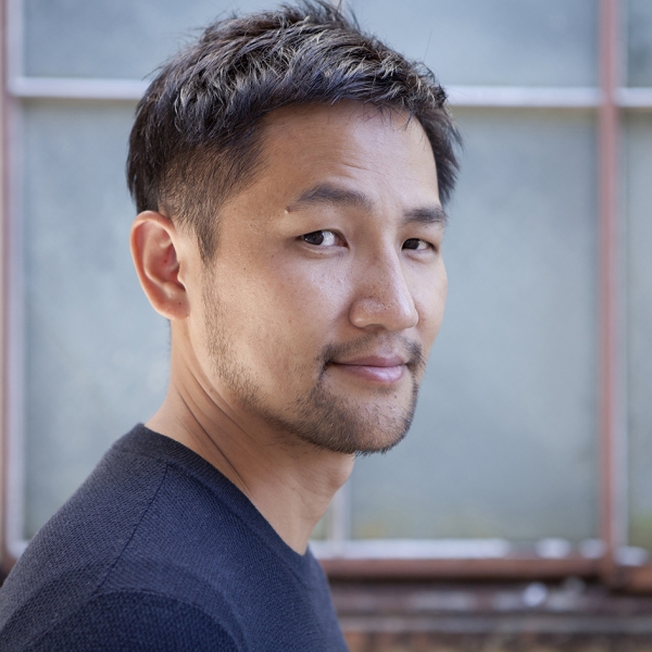 柳原照弘 デザイナー