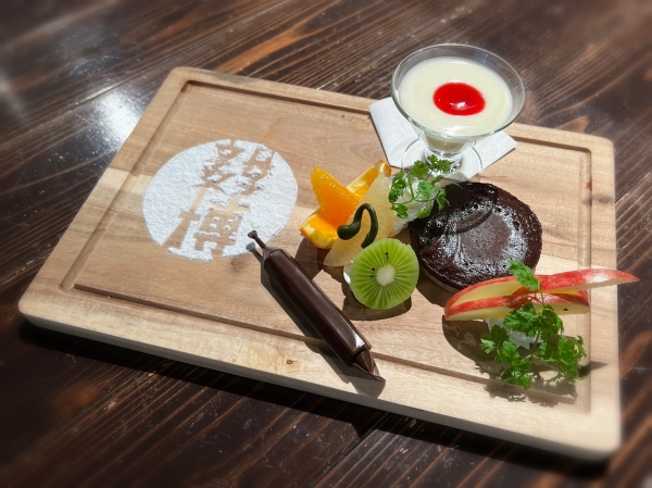 9. cafe＆dining goo-note ・具女子博　コラボメニュー